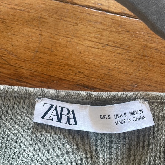 zara puff sleeve top - Picture 2 of 3